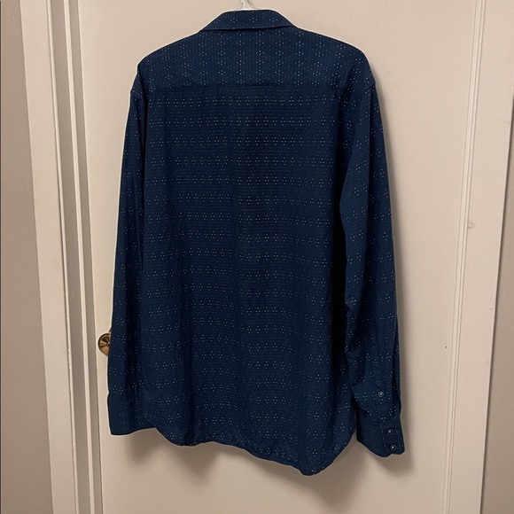 Robert Graham Blue Button Down Shirt Size XL - Picture 8 of 11